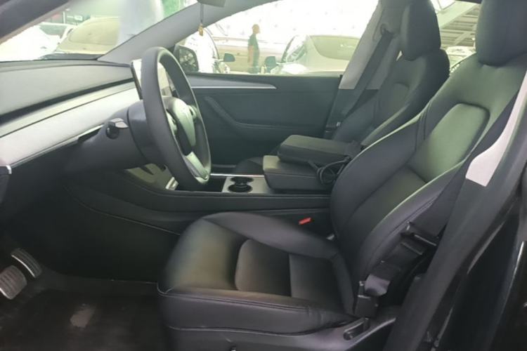 Used Tesla Model Y 2024 Rear-Wheel-Drive Version Left Front Seat