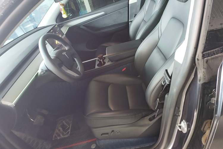 Used Tesla Model Y 2024 Rear-Wheel-Drive Version Left Front Seat