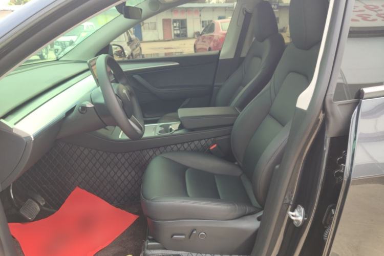 Used Tesla Model Y 2024 Rear-Wheel-Drive Version Left Front Seat