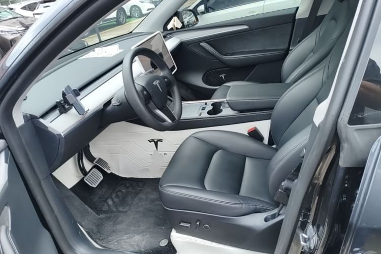 Used Tesla Model Y 2024 Rear-Wheel-Drive Version Left Front Seat