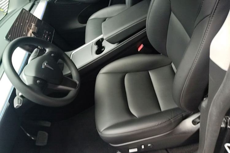 Used Tesla Model Y 2024 Rear-Wheel-Drive Version Left Front Seat
