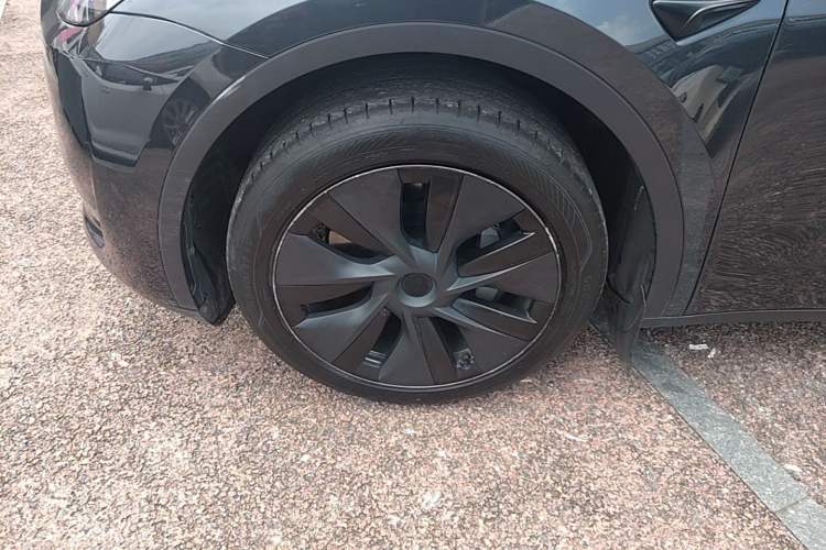 Used Tesla Model Y 2024 Rear-Wheel-Drive Version Left Front Wheel Hub