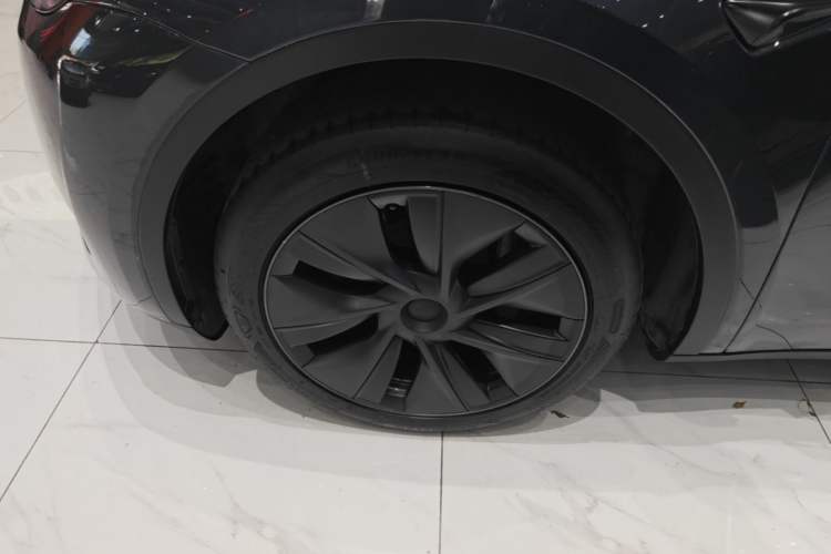 Used Tesla Model Y 2024 Rear-Wheel-Drive Version Left Front Wheel Hub