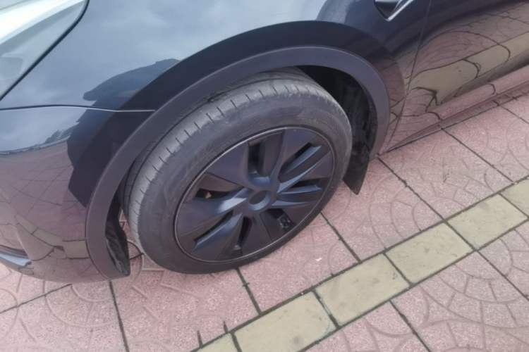Used Tesla Model Y 2024 Rear-Wheel-Drive Version Left Front Wheel Hub
