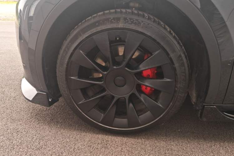 Used Tesla Model Y 2024 Rear-Wheel-Drive Version Left Front Wheel Hub