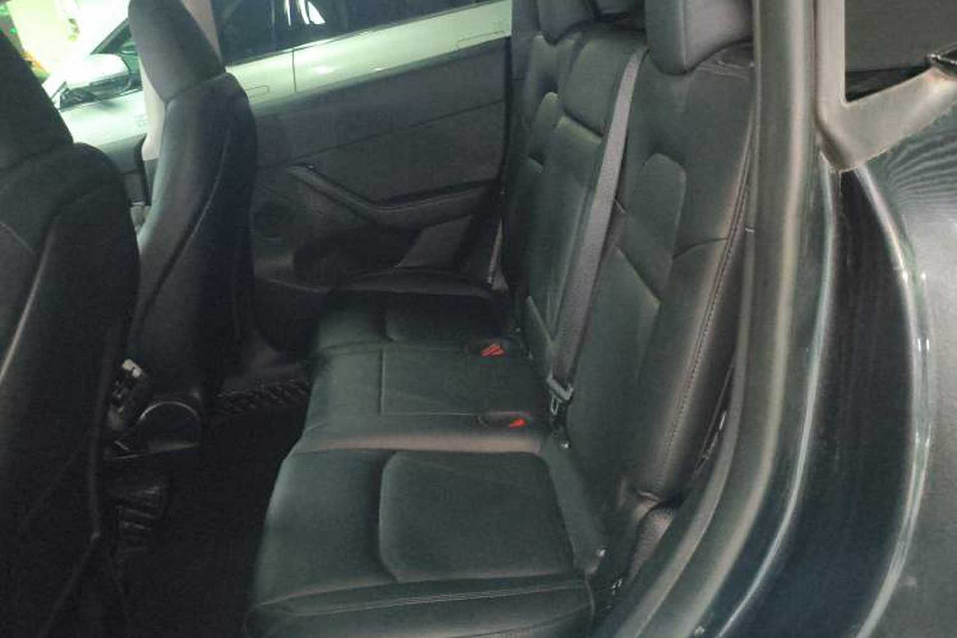Used Tesla Model Y 2024 Long-Range All-Wheel-Drive Version Left Rear Seat