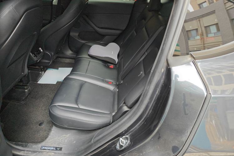 Used Tesla Model Y 2024 Rear-Wheel-Drive Version Left Rear Seat