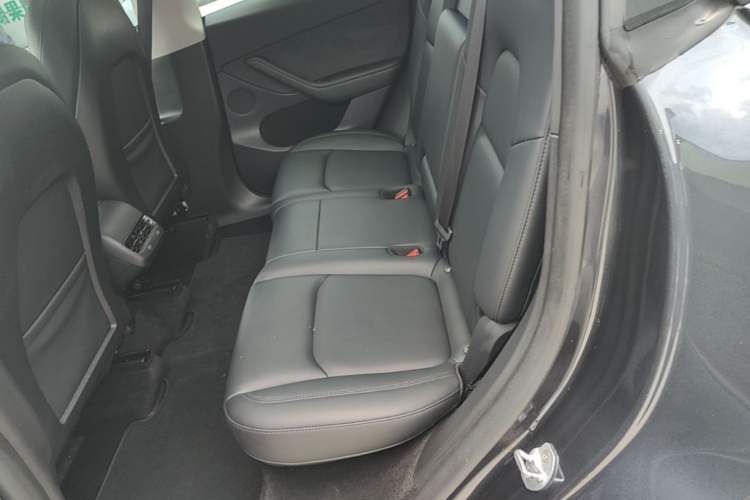 Used Tesla Model Y 2024 Rear-Wheel-Drive Version Left Rear Seat