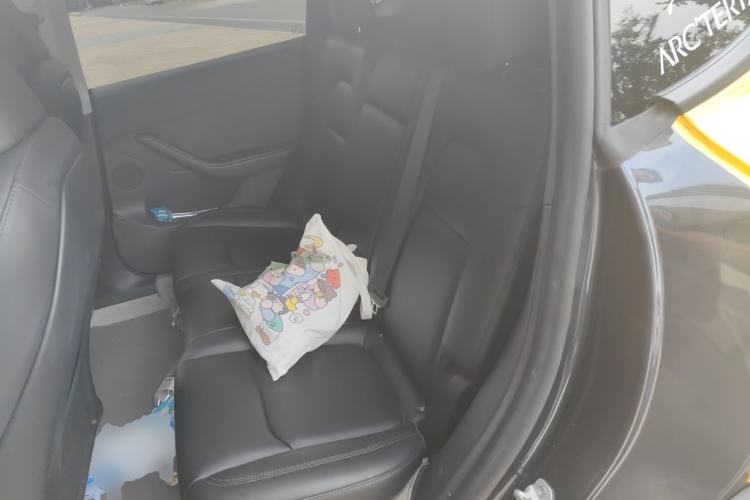 Used Tesla Model Y 2024 Rear-Wheel-Drive Version Left Rear Seat