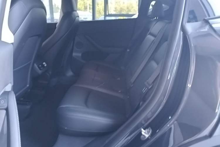 Used Tesla Model Y 2024 Rear-Wheel-Drive Version Left Rear Seat