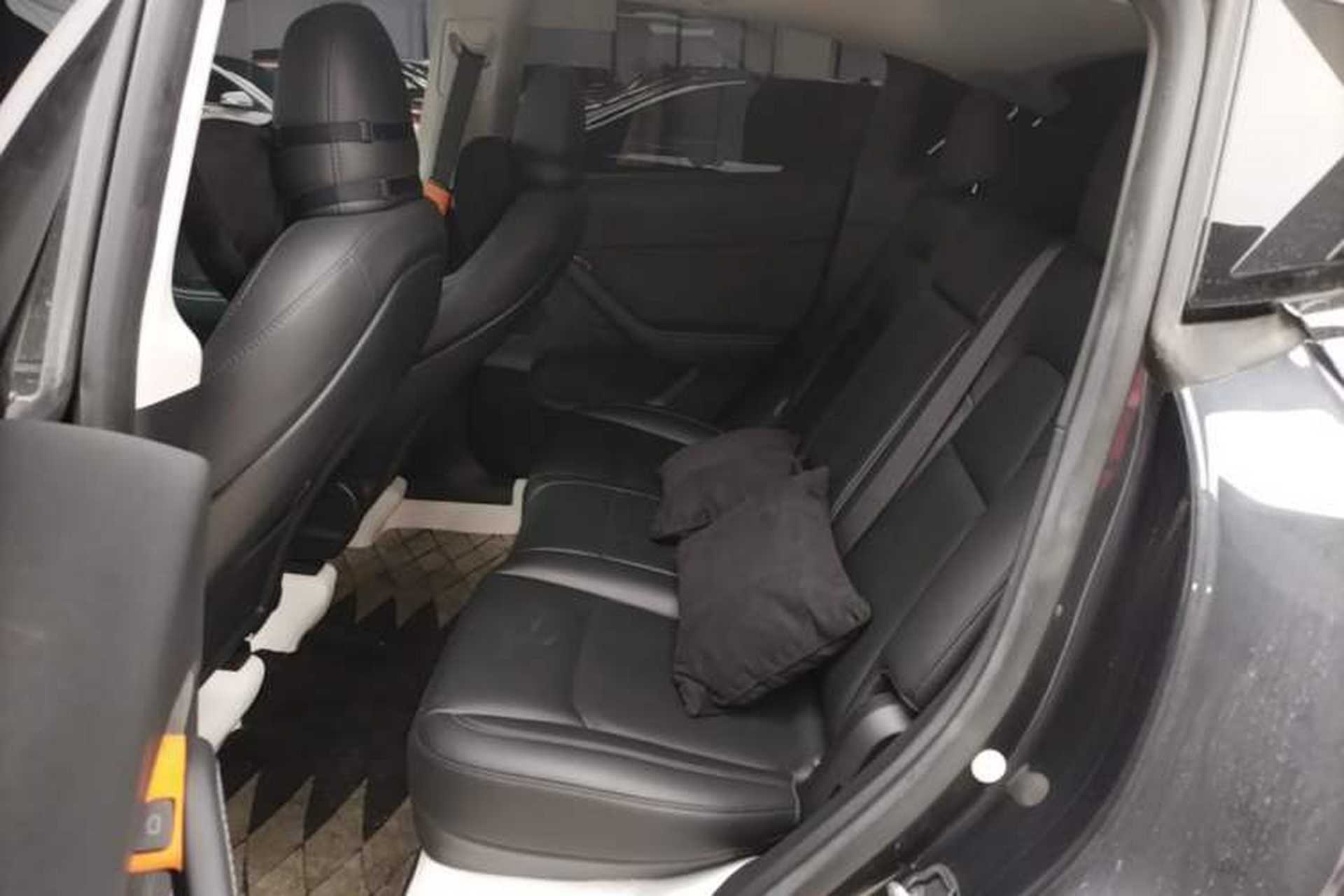 Used Tesla Model Y 2024 Long-Range All-Wheel-Drive Version Left Rear Seat