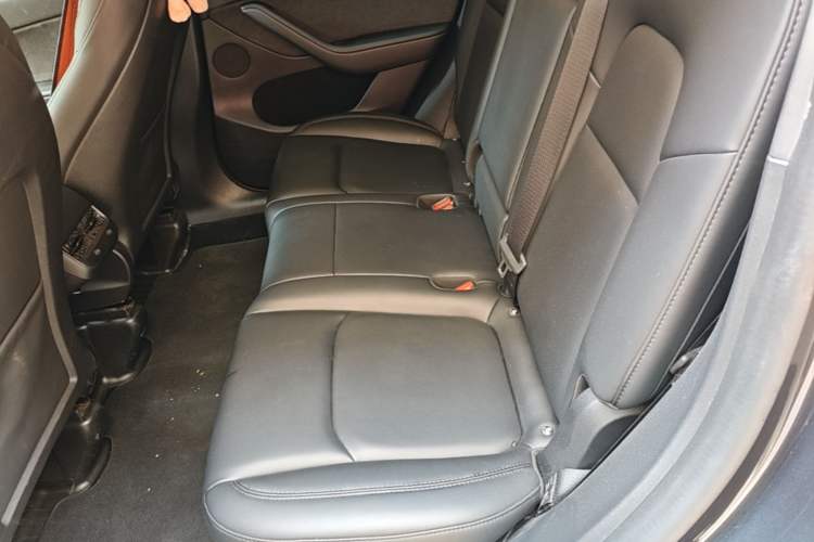 Used Tesla Model Y 2024 Rear-Wheel-Drive Version Left Rear Seat