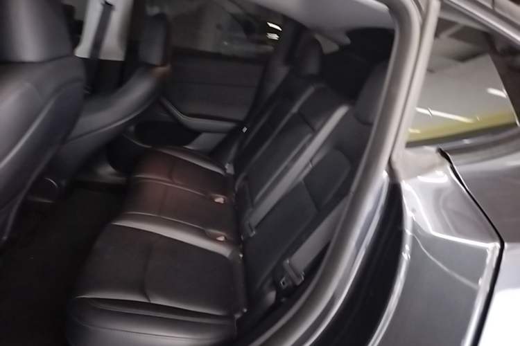 Used Tesla Model Y 2024 Rear-Wheel-Drive Version Left Rear Seat