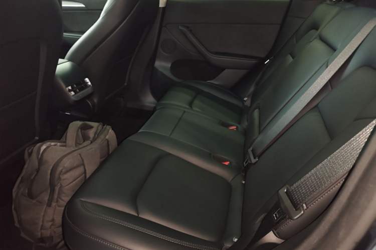 Used Tesla Model Y 2024 Rear-Wheel-Drive Version Left Rear Seat