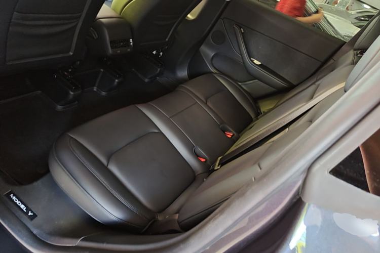 Used Tesla Model Y 2024 Rear-Wheel-Drive Version Left Rear Seat