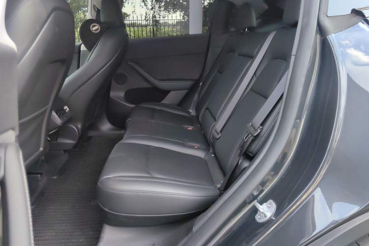 Used Tesla Model Y 2024 Rear-Wheel-Drive Version Left Rear Seat