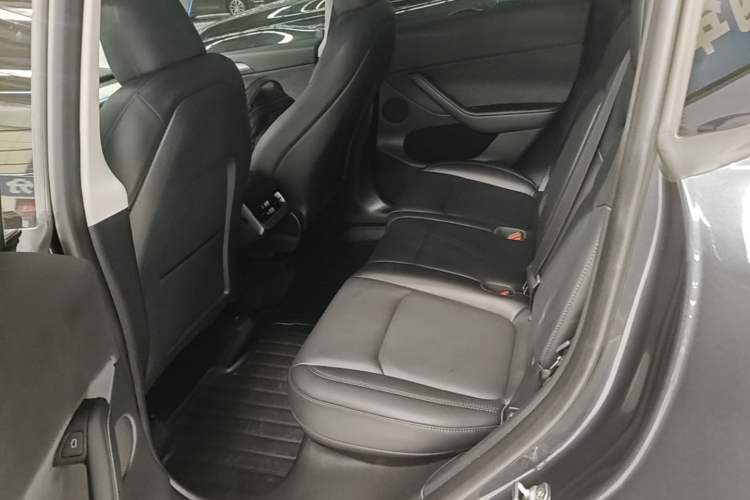 Used Tesla Model Y 2024 Rear-Wheel-Drive Version Left Rear Seat