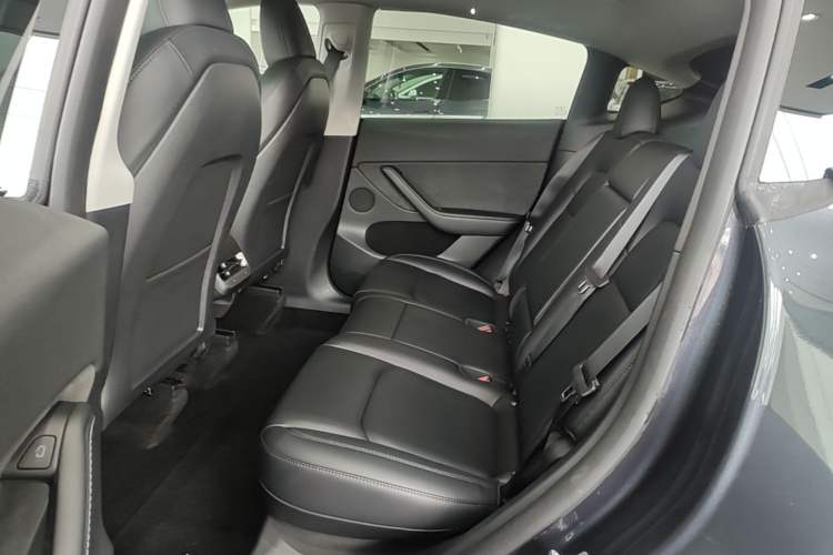 Used Tesla Model Y 2024 Rear-Wheel-Drive Version Left Rear Seat