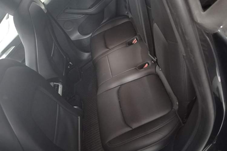 Used Tesla Model Y 2024 Rear-Wheel-Drive Version Left Rear Seat