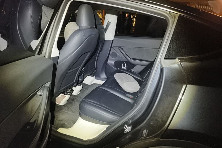 Used Tesla Model Y 2024 Rear-Wheel-Drive Version Left Rear Seat