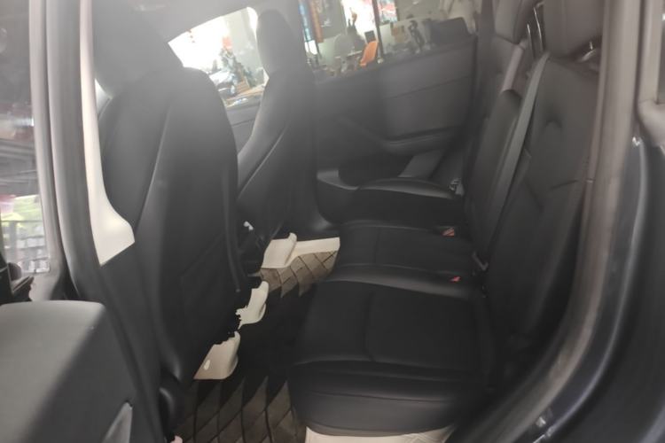 Used Tesla Model Y 2024 Rear-Wheel-Drive Version Left Rear Seat