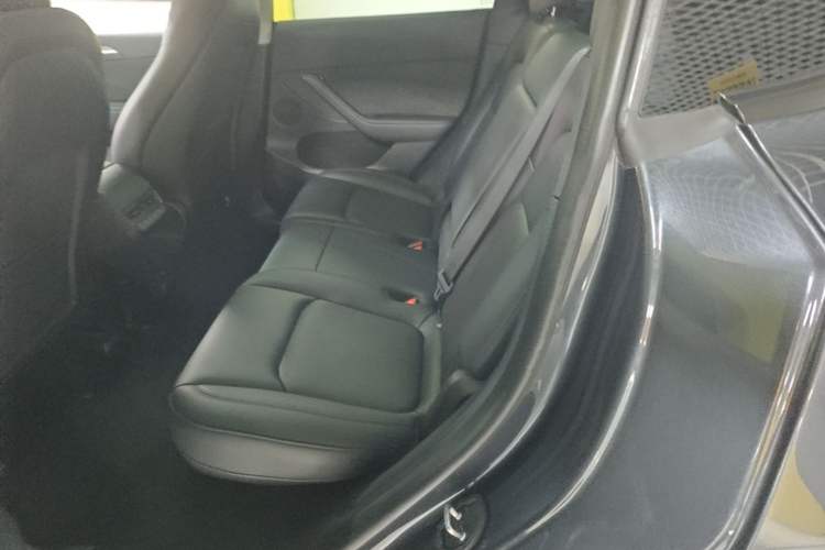 Used Tesla Model Y 2024 Rear-Wheel-Drive Version Left Rear Seat