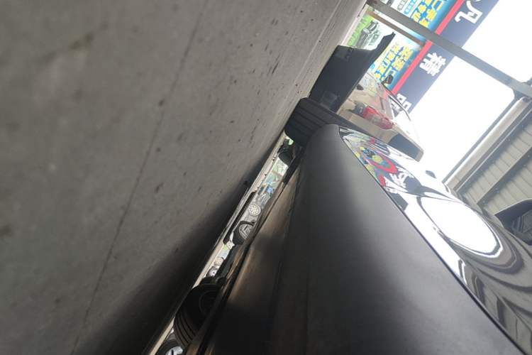 Used Tesla Model Y 2024 Rear-Wheel-Drive Version Left Side Sill