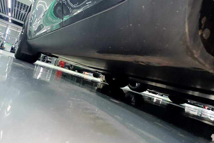 Used Tesla Model Y 2024 Rear-Wheel-Drive Version Left Side Sill