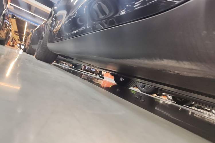Used Tesla Model Y 2024 Rear-Wheel-Drive Version Left Side Sill