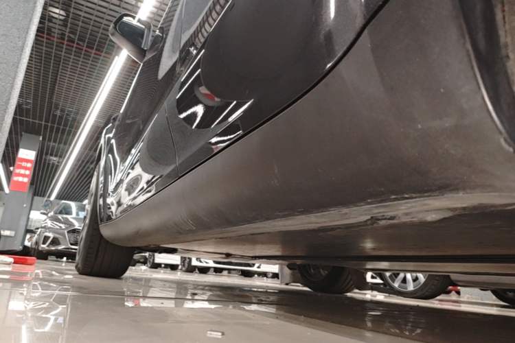 Used Tesla Model Y 2024 Rear-Wheel-Drive Version Left Side Sill