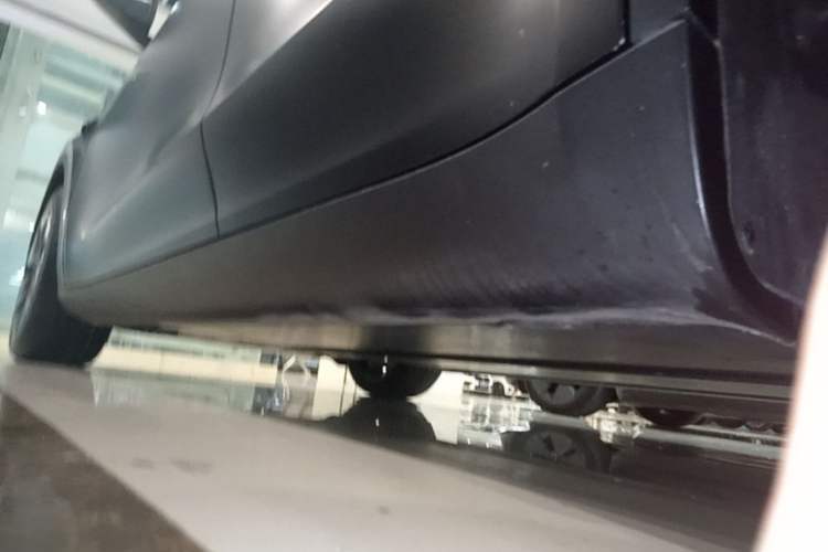 Used Tesla Model Y 2024 Rear-Wheel-Drive Version Left Side Sill