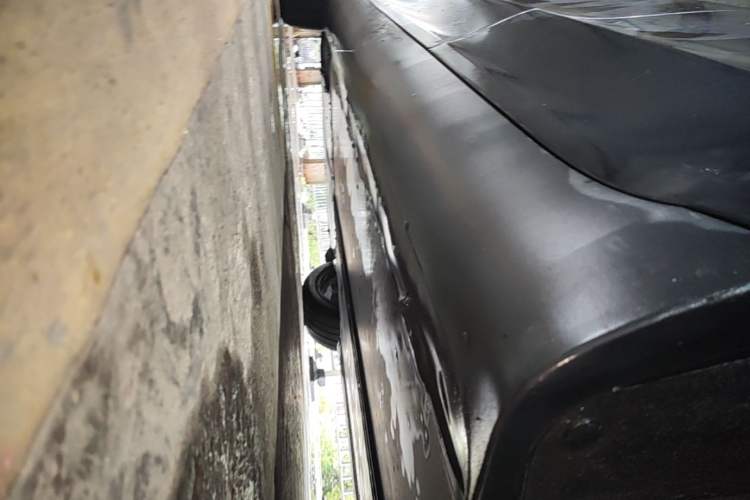 Used Tesla Model Y 2024 Rear-Wheel-Drive Version Left Side Sill