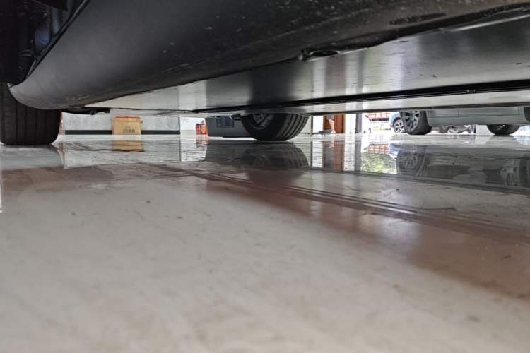 Used Tesla Model Y 2024 Rear-Wheel-Drive Version Left Side Sill