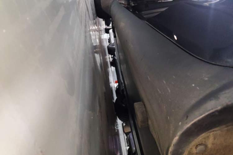 Used Tesla Model Y 2024 Rear-Wheel-Drive Version Left Side Sill