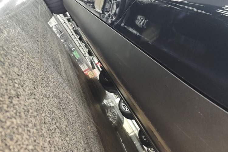 Used Tesla Model Y 2024 Rear-Wheel-Drive Version Left Side Sill