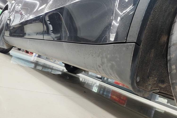Used Tesla Model Y 2024 Rear-Wheel-Drive Version Left Side Sill