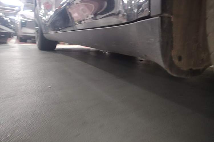 Used Tesla Model Y 2024 Rear-Wheel-Drive Version Left Side Sill