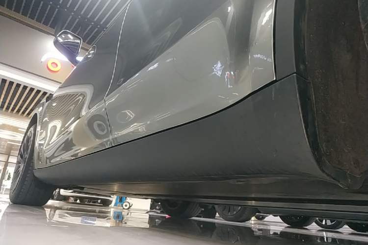 Used Tesla Model Y 2024 Rear-Wheel-Drive Version Left Side Sill