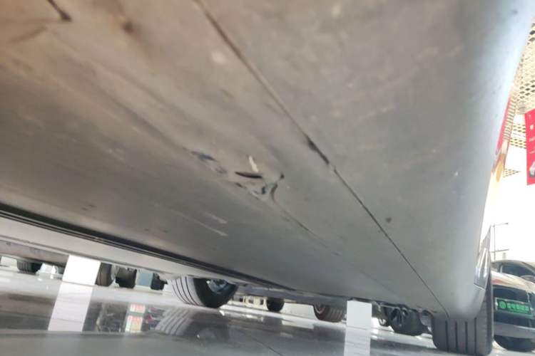 Used Tesla Model Y 2024 Rear-Wheel-Drive Version Left Side Sill