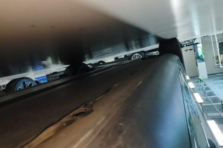 Used Tesla Model Y 2024 Rear-Wheel-Drive Version Left Side Sill