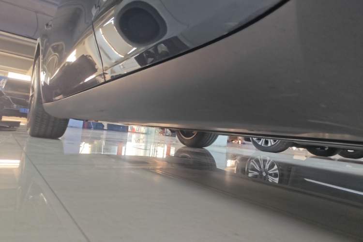 Used Tesla Model Y 2024 Rear-Wheel-Drive Version Left Side Sill