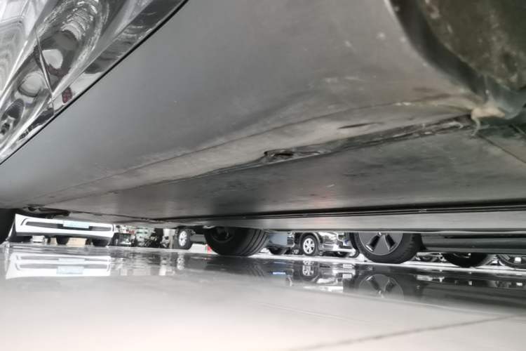 Used Tesla Model Y 2024 Rear-Wheel-Drive Version Left Side Sill