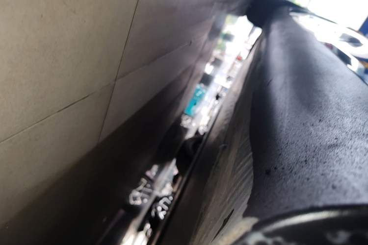 Used Tesla Model Y 2024 Rear-Wheel-Drive Version Left Side Sill