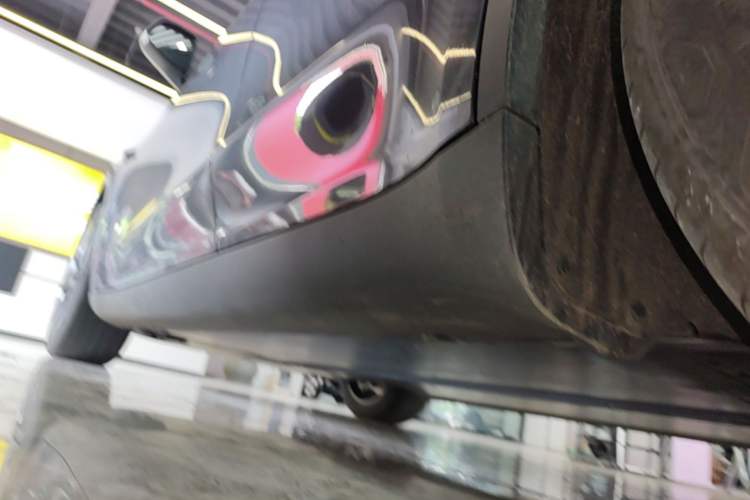 Used Tesla Model Y 2024 Rear-Wheel-Drive Version Left Side Sill