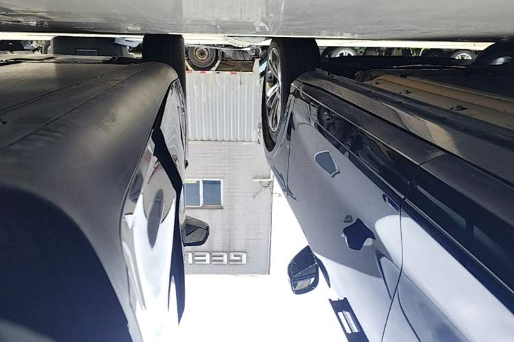Used Tesla Model Y 2024 Rear-Wheel-Drive Version Left Side Sill