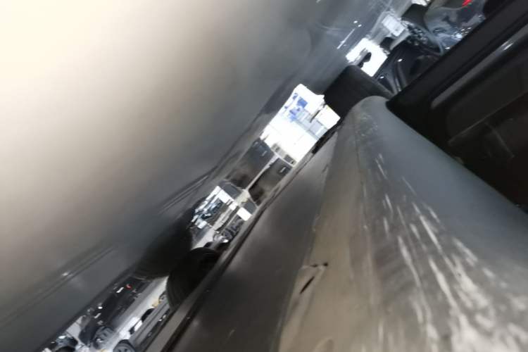 Used Tesla Model Y 2024 Rear-Wheel-Drive Version Left Side Sill