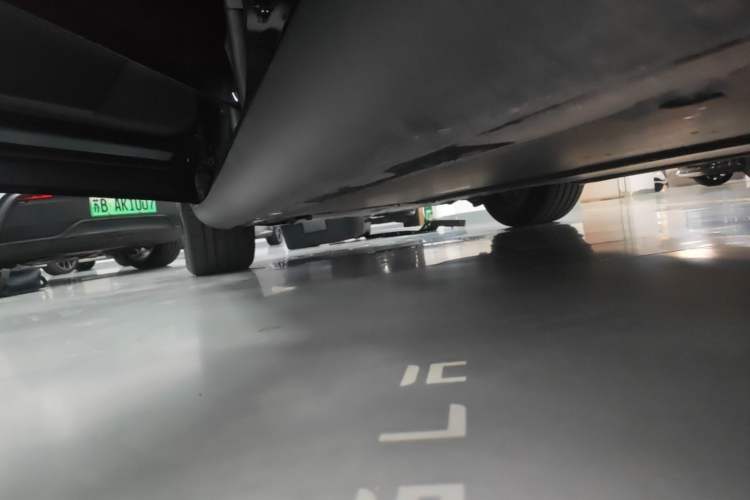 Used Tesla Model Y 2024 Rear-Wheel-Drive Version Left Side Sill