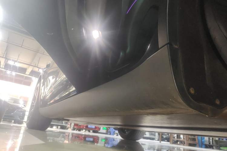 Used Tesla Model Y 2024 Rear-Wheel-Drive Version Left Side Sill