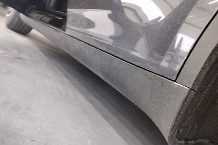 Used Tesla Model Y 2024 Rear-Wheel-Drive Version Left Side Sill