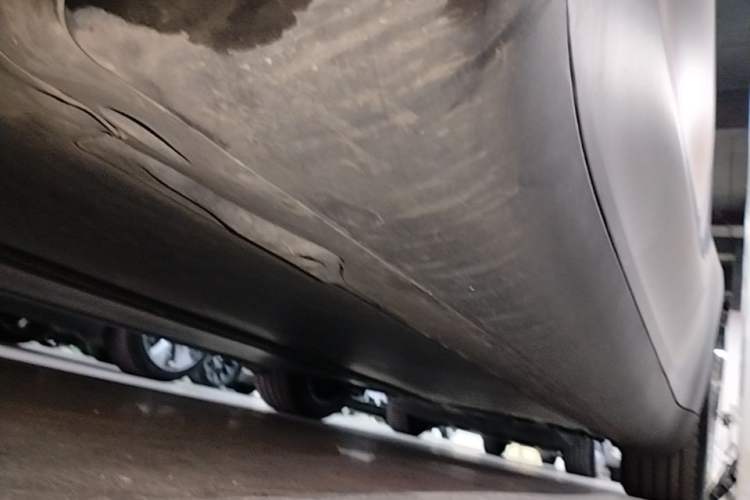 Used Tesla Model Y 2024 Rear-Wheel-Drive Version Left Side Sill